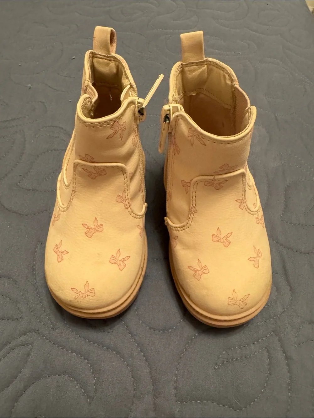 3 Pair Little Girls sandals and winter boots size 4